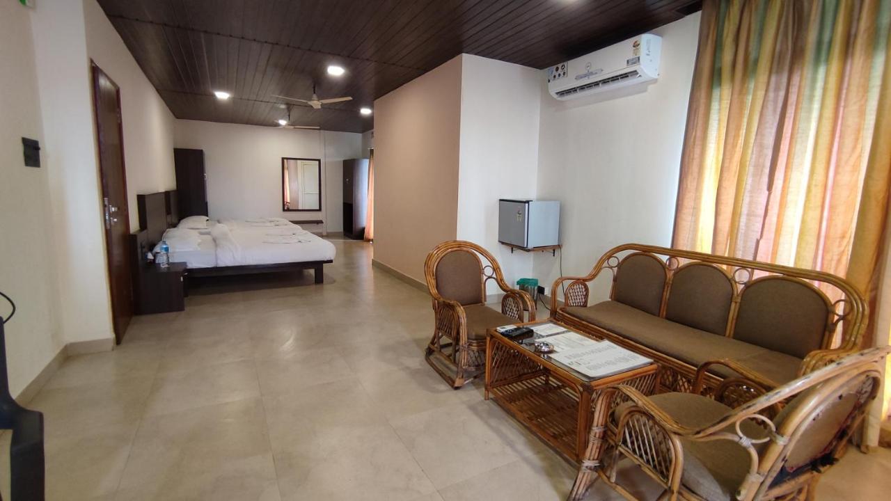 Kay'S Riverview Resort Baga Exterior photo